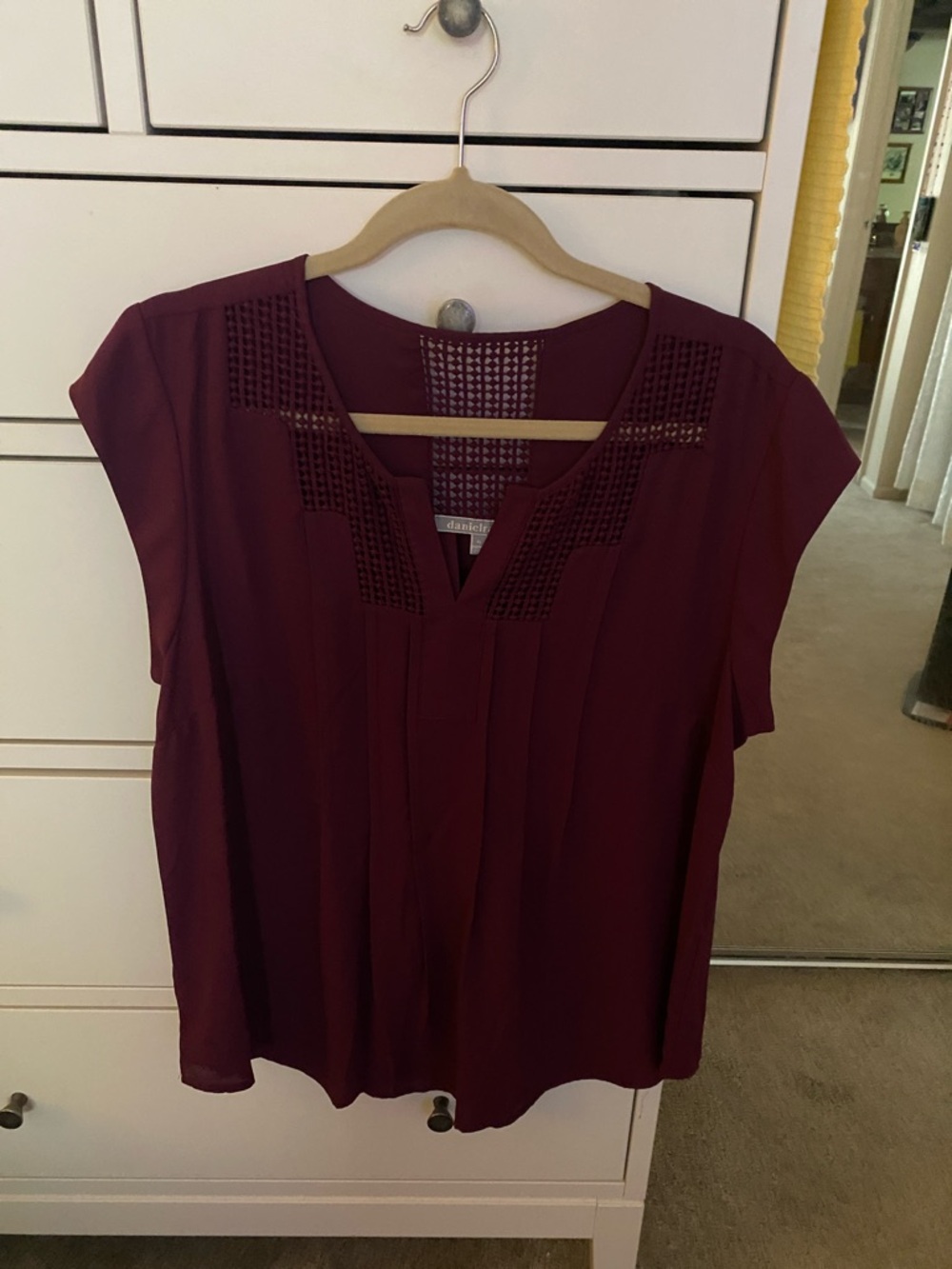 Daniel Rainn Wine Crochet Yoke Cap Sleeve Blouse